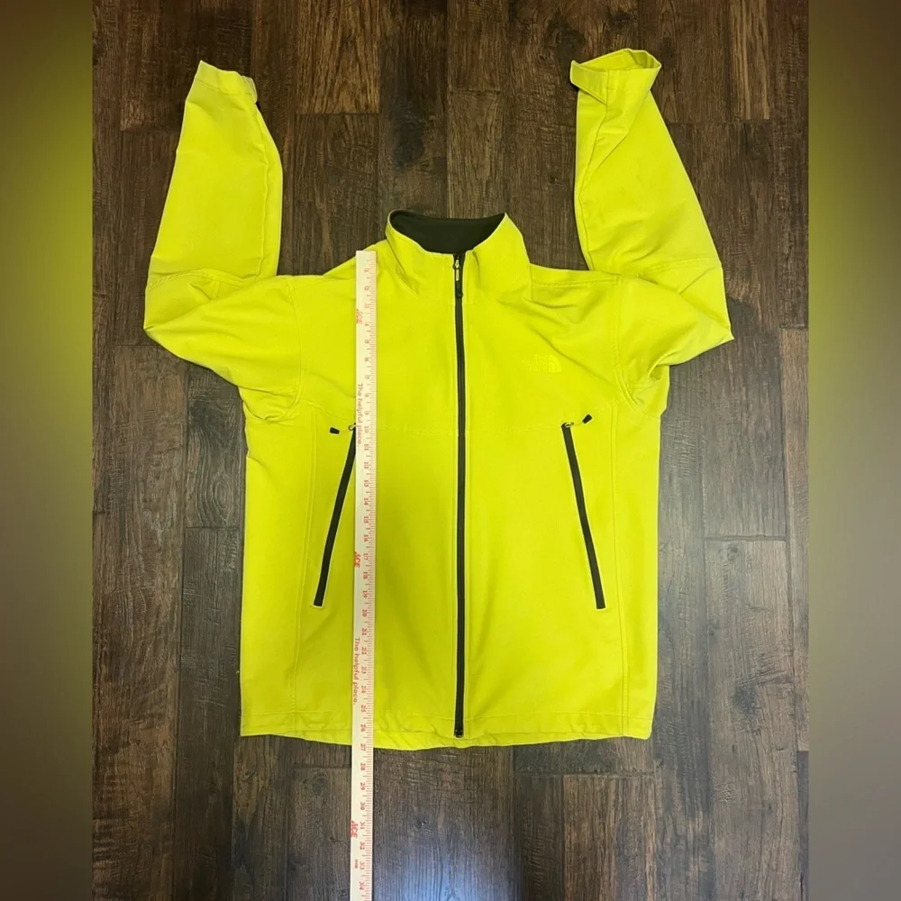 The North Face Men Soft Shell Flashdry Jacket Size Large Color Yellow/Brown Trim